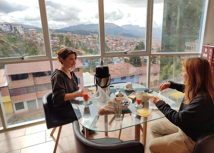 Linda House * Cusco