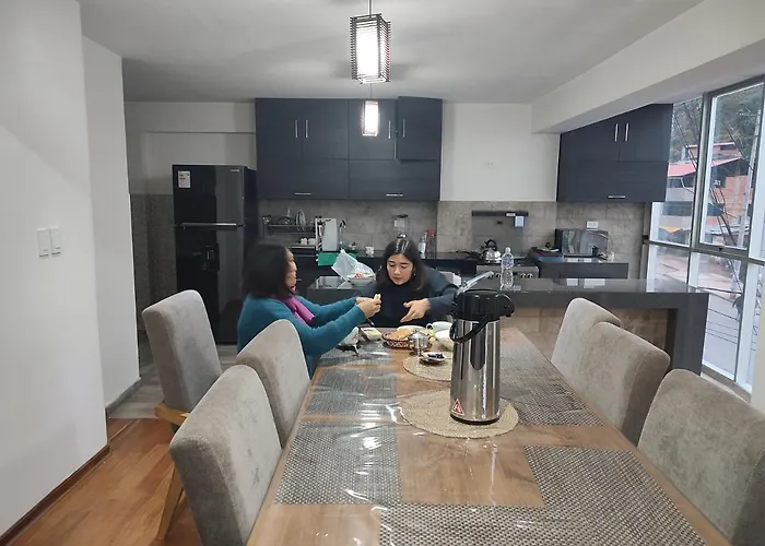 Linda House * Cusco
